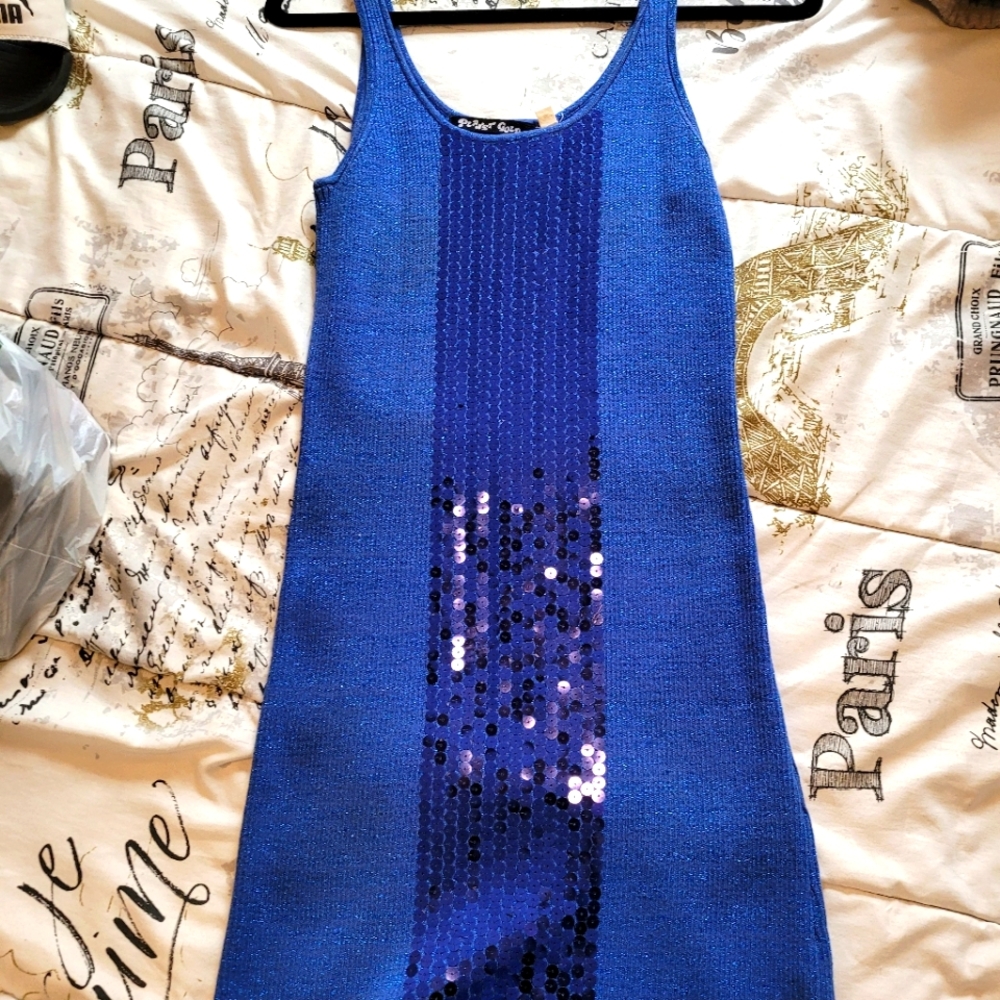 Blue knit dress with sequins